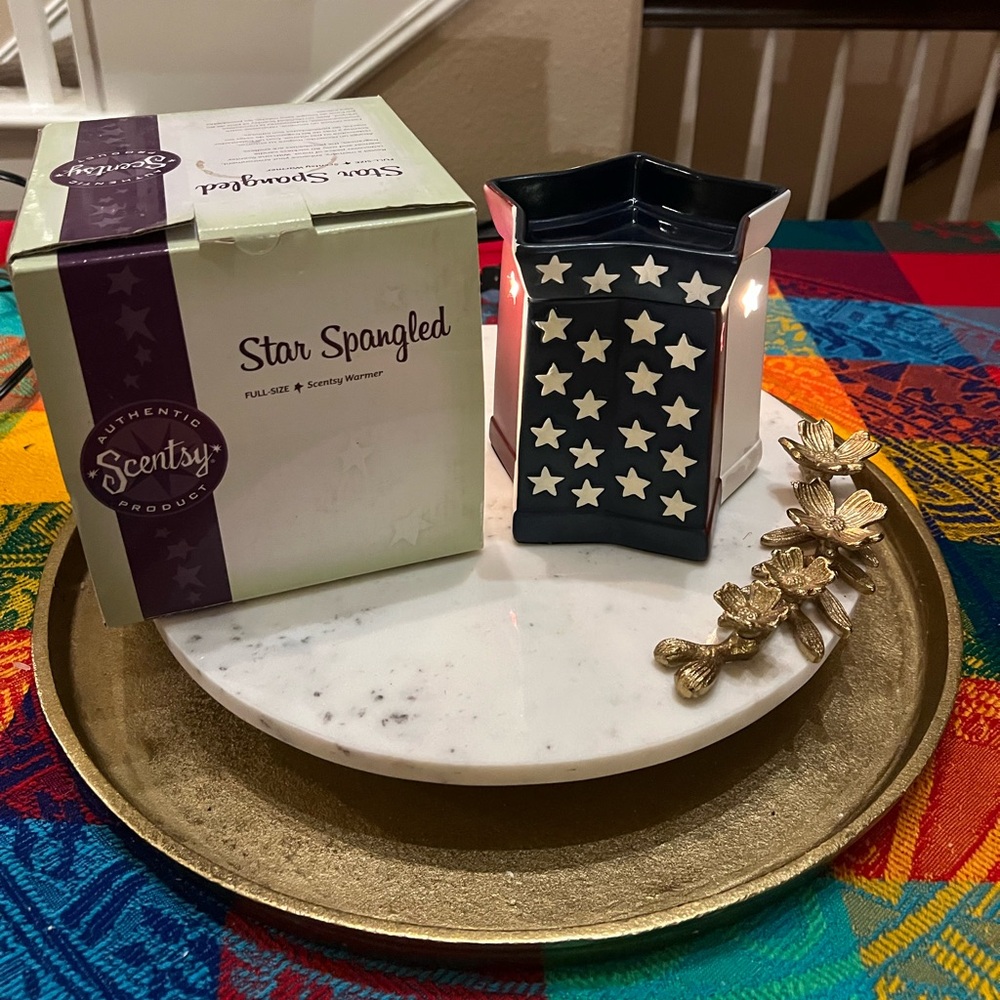 Scentsy Star Spangled Wax Warmer